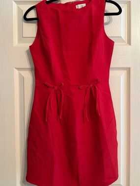 Sleeveless Red Tie-Waist Shift Dress